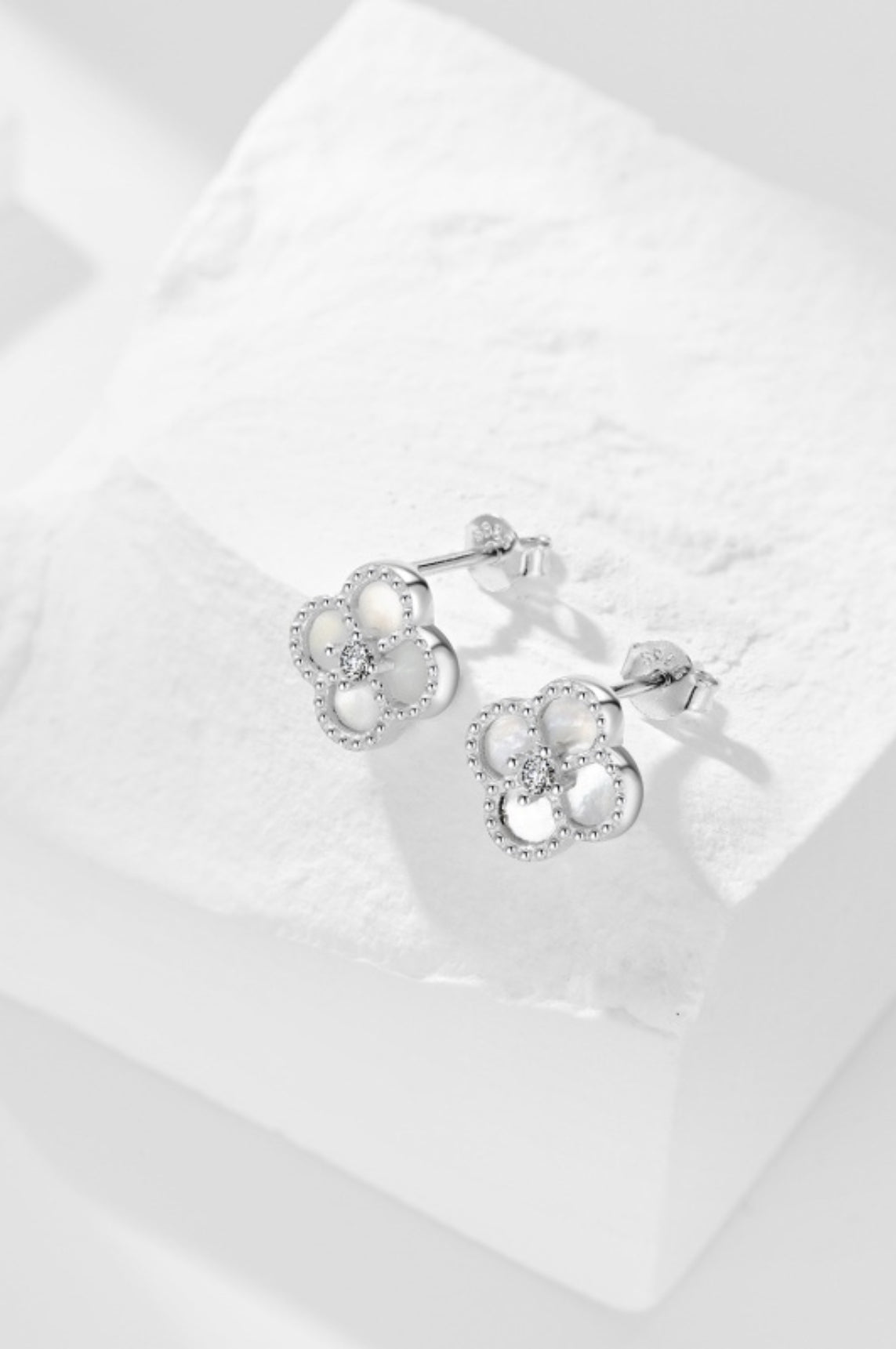 Amary Earrings - White Flower Design - 925 Sterling Silver - Elegant Accessory - Matching Collection - Daily Grace - Perfect Gift - Luxurious Packaging - Handcrafted Elegance - Treasured Keepsake - La Lueure