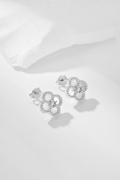 Amary Earrings - White Flower Design - 925 Sterling Silver - Elegant Accessory - Matching Collection - Daily Grace - Perfect Gift - Luxurious Packaging - Handcrafted Elegance - Treasured Keepsake - La Lueure