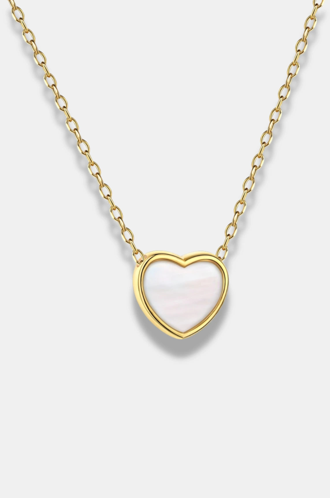 Amora Necklace - 18k Gold Plated - Heart Pendant - Elegant Design - Timeless Love - Everyday Wear - Special Occasion Jewelry - Hypoallergenic - Luxurious Gift - Treasured Keepsake - La Lueure