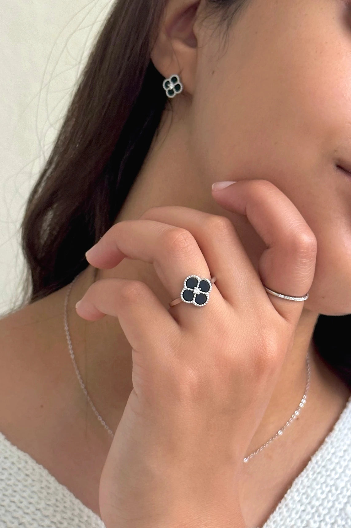 Alcea Rings - Black Flower Design - 925 Sterling Silver - Elegant Accessory - Matching Collection Available - Everyday Sophistication - Ideal Gift - Luxurious Packaging - Enchanting Elegance - Treasured Keepsake - La Lueure