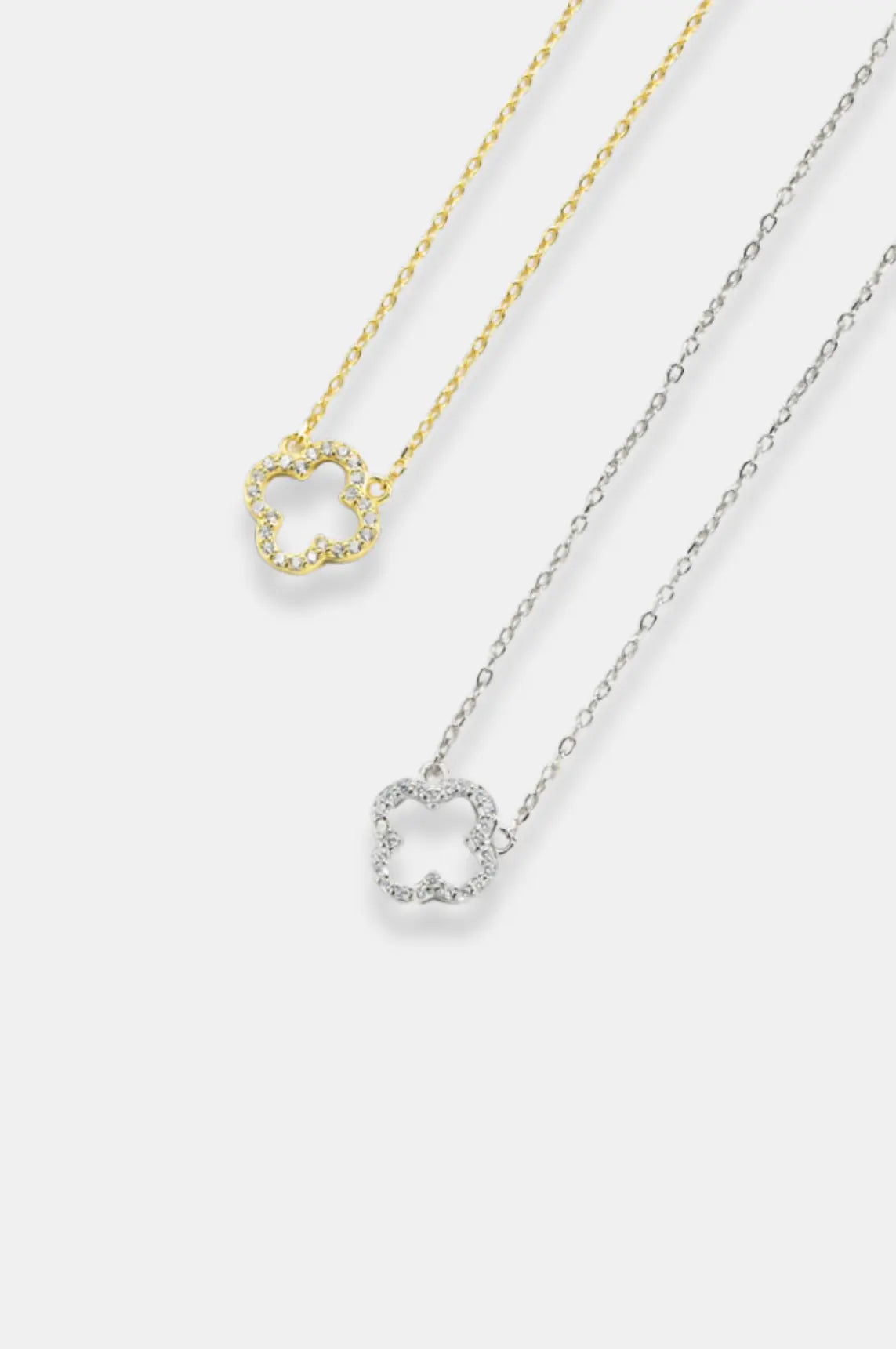 Clover Necklace, Four-Leaf Clover Pendant, Diamond Clover Necklace, Gold Clover Necklace, Silver Clover Necklace, Elegant Jewelry, Lucky Charm Necklace, Gift Jewelry, La Lueure