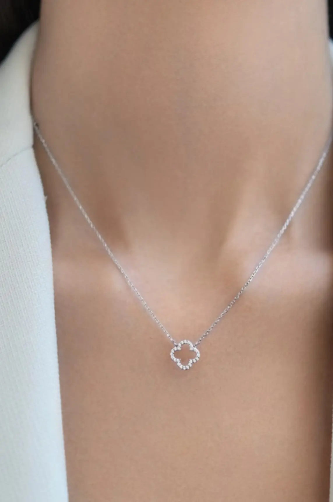 Clover Necklace, Four-Leaf Clover Pendant, Diamond Clover Necklace, Gold Clover Necklace, Silver Clover Necklace, Elegant Jewelry, Lucky Charm Necklace, Gift Jewelry, La Lueure