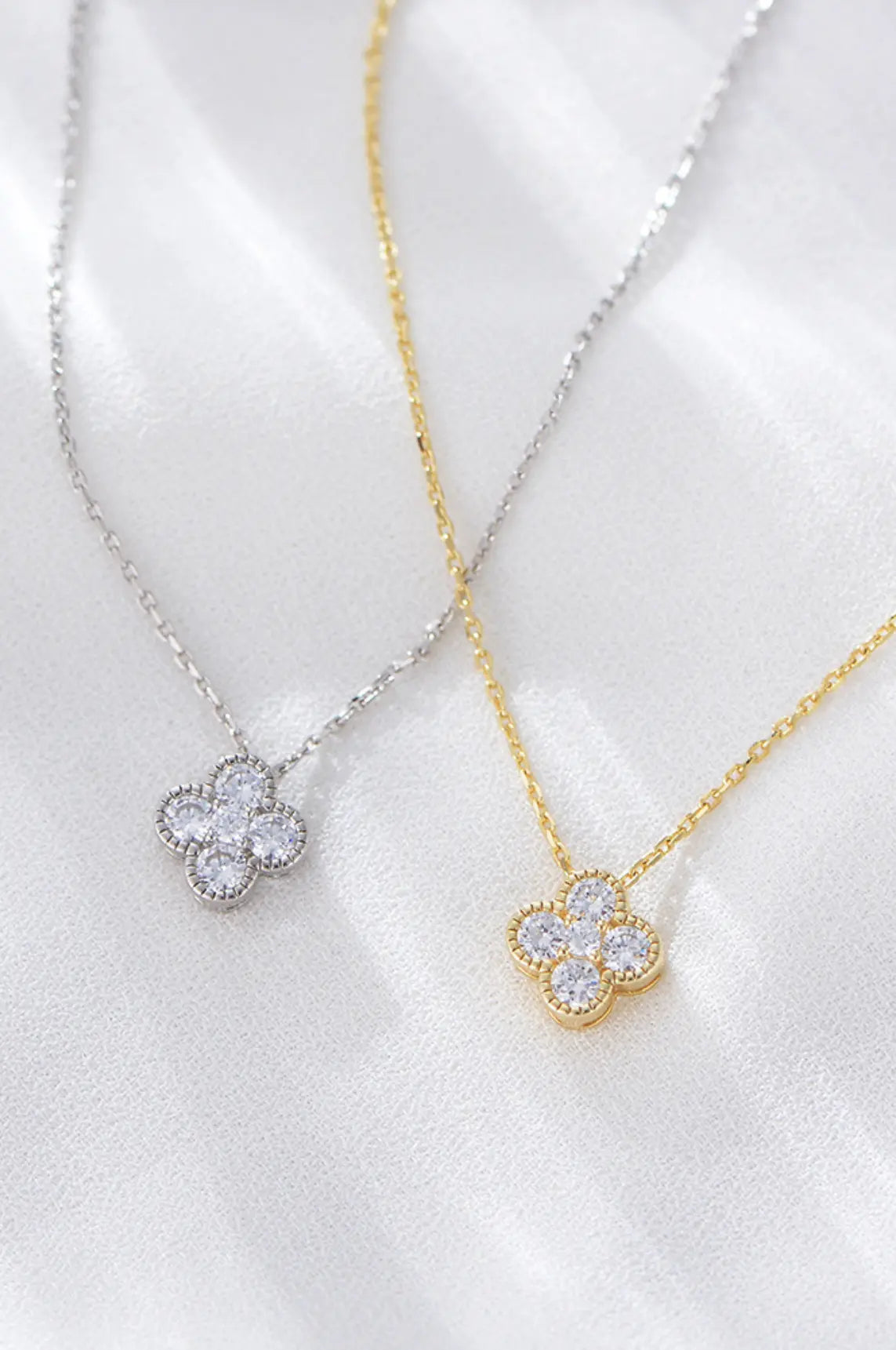 Lucky Diamond Necklace, Diamond Clover Necklace, 925 Sterling Silver Necklace, Gold Diamond Necklace, Silver Diamond Necklace, Luxurious Jewelry, Elegant Necklace, Gift Jewelry, La Lueure