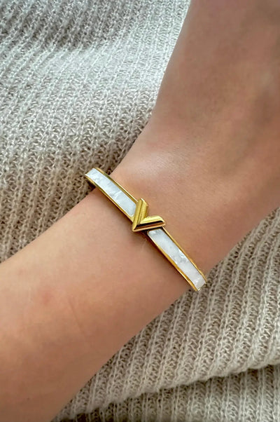 V-Bracelet, Unique Design Bracelet, Silver V-Bracelet, Gold V-Bracelet, Rose Gold V-Bracelet, Marble Accent Jewelry, Modern Elegant Bracelet, Fashion Jewelry, La Lueure