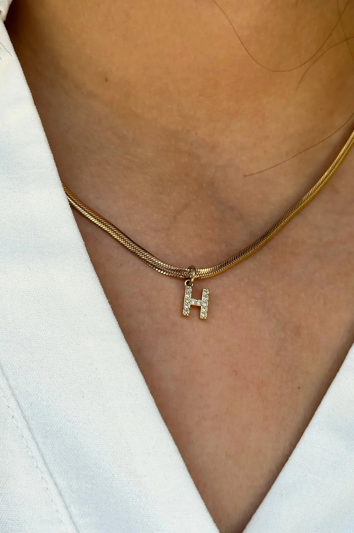 Herringbone Initial Necklace, 18k Gold Plated Necklace, Personalized Gold Necklace, Custom Initial Necklace, Elegant Jewelry, Gift Jewelry, Unique Style Necklace, La Lueure