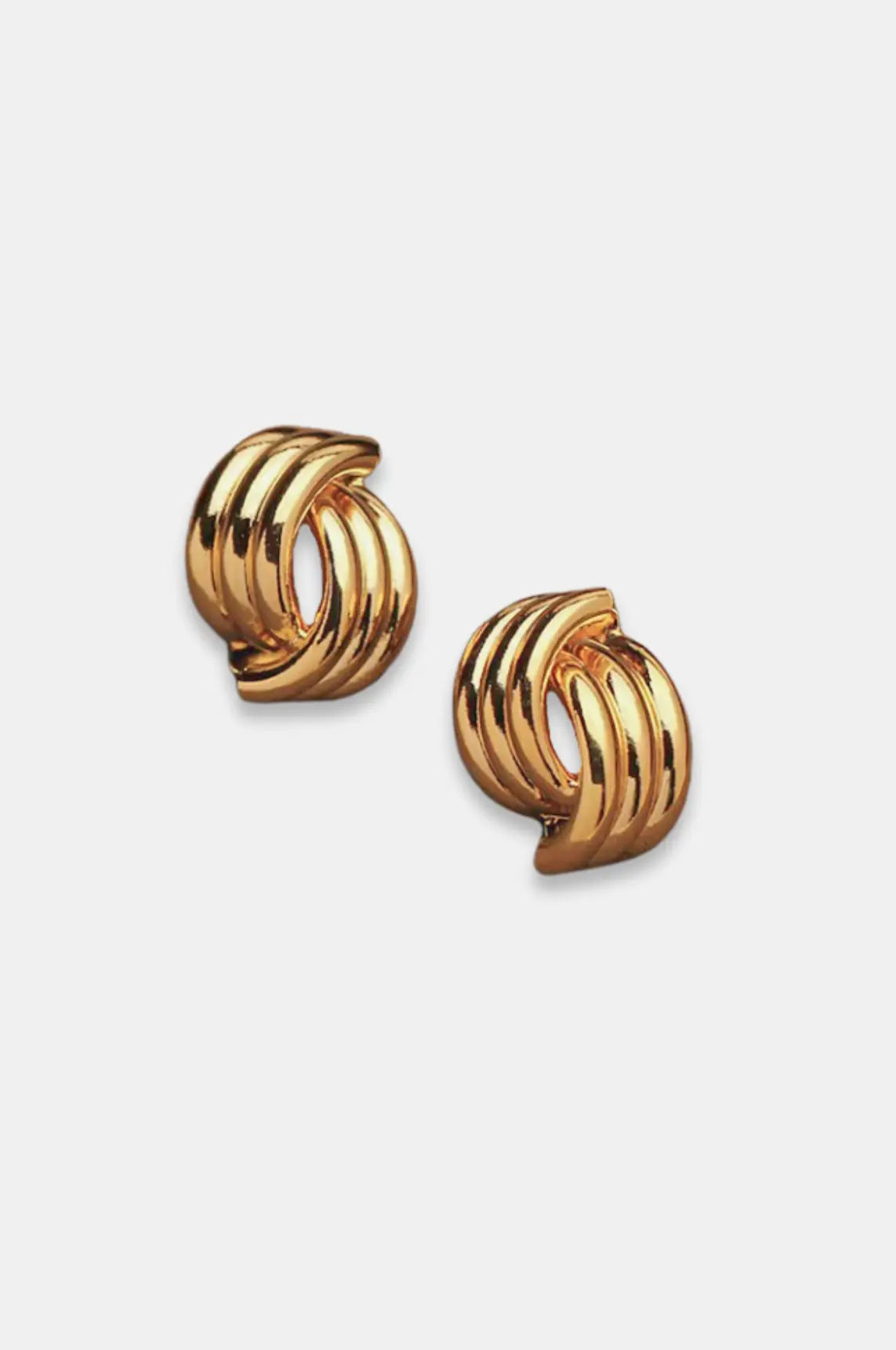 Gold office earrings, modern gold earrings, elegant stainless steel earrings, minimalist office jewelry, professional gold earrings, chic work earrings, stylish gold accessory, timeless earring design, La Lueure