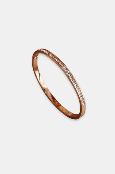 Gold bangle with diamonds, elegant diamond bangle, timeless gold bracelet, high-quality stainless steel jewelry, waterproof bangle, modern gold accessory, luxurious diamond bracelet, stylish bangle design, La Lueure
