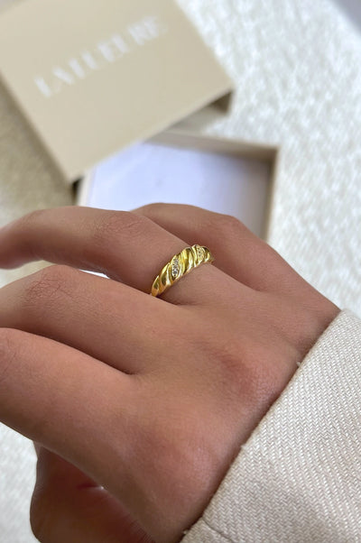 Versailles Ring - Adjustable Ring - 18k Gold Plated - Zirconia Diamonds - Luxury Ring - Intricate Design - Timeless Elegance - Artistic Curves - Distinguished Accessory - Perfect Gift - Croissant Ring - Treasured Keepsake - La Lueure