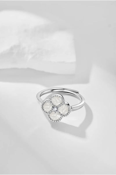 Amary Rings - White Flower Design - 925 Sterling Silver - Elegant Accessory - Matching Collection - Daily Grace - Perfect Gift - Luxurious Packaging - Handcrafted Elegance - Treasured Keepsake - La Lueure